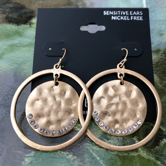 LB Gold Hammered Embellished Necklace Matching Earrings - Picture 9 of 9